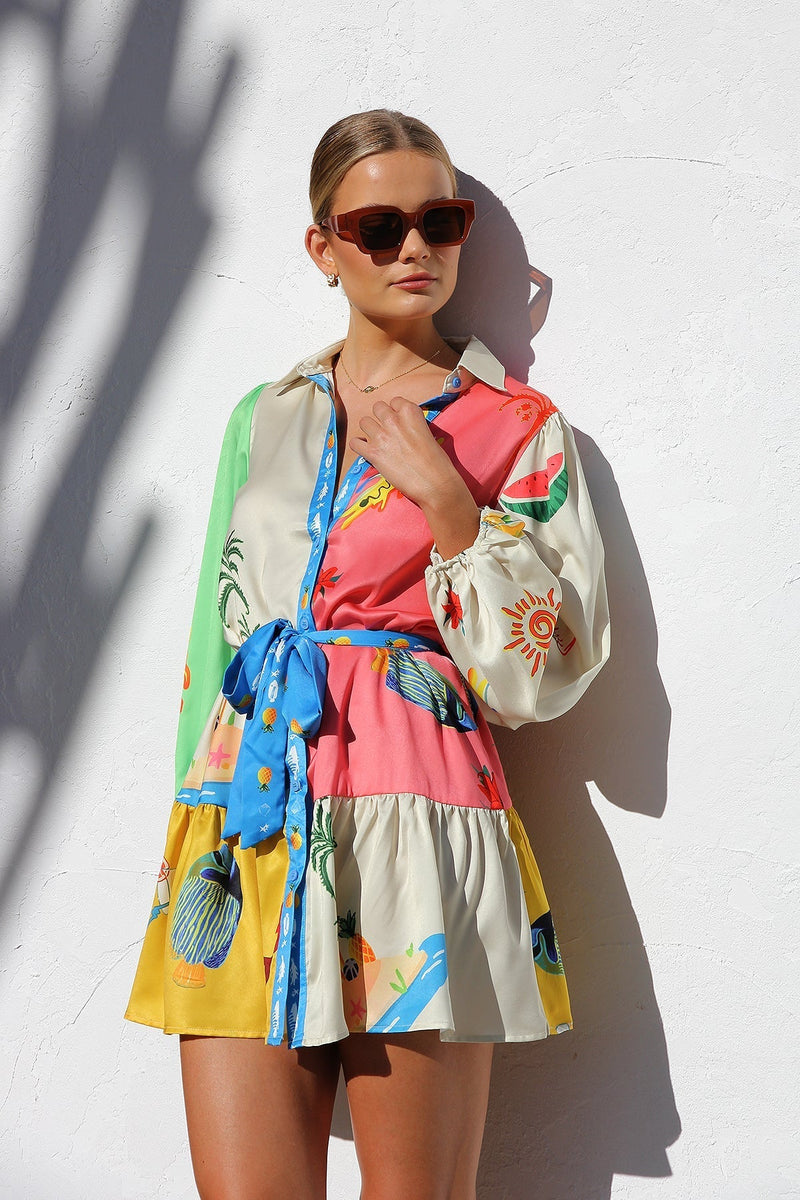 Classic Vintage Dress with a Flattering Fit