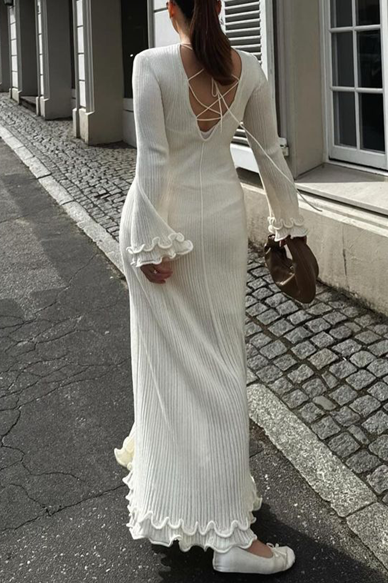 Effortlessly Elegant Dress with a Timeless Design