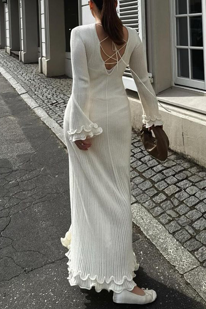 Effortlessly Elegant Dress with a Timeless Design