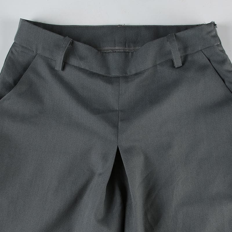 Sophisticated Garment with a Clean Classic Look