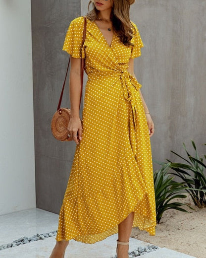 Sophisticated Dress with a Clean Classic Look