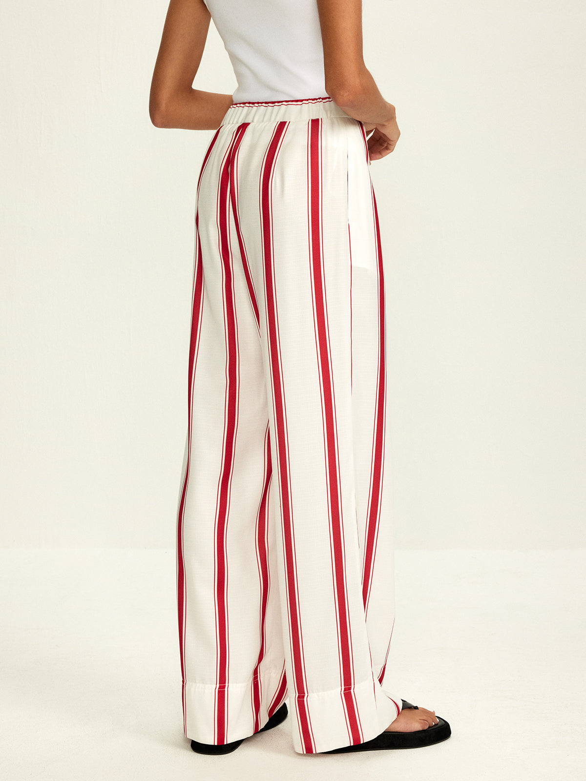 Elegantly Styled Pants for Everyday Wear
