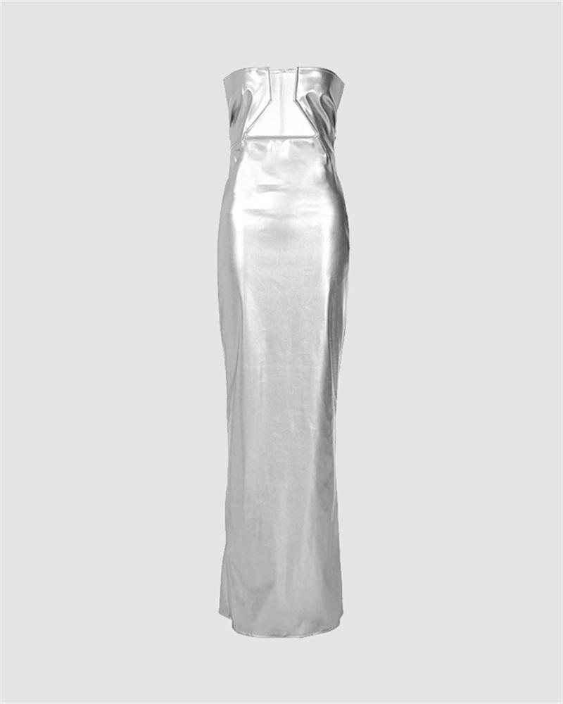 Sophisticated Dress with a Clean Classic Look