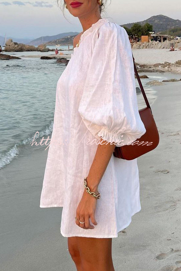 Effortlessly Elegant Dress with a Timeless Design