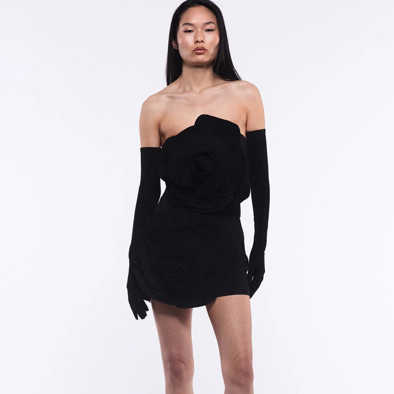 Well Tailored Dress with a Graceful Silhouette