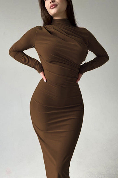 Effortlessly Elegant Dress with a Timeless Design