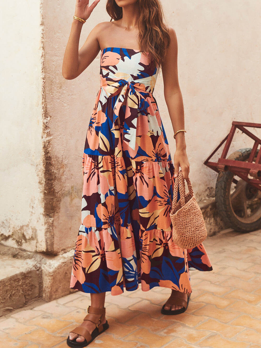 Gracefully Styled Dress for Any Occasion