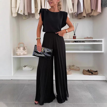 A Vintage Style Trousers with Delicate Timeless Details