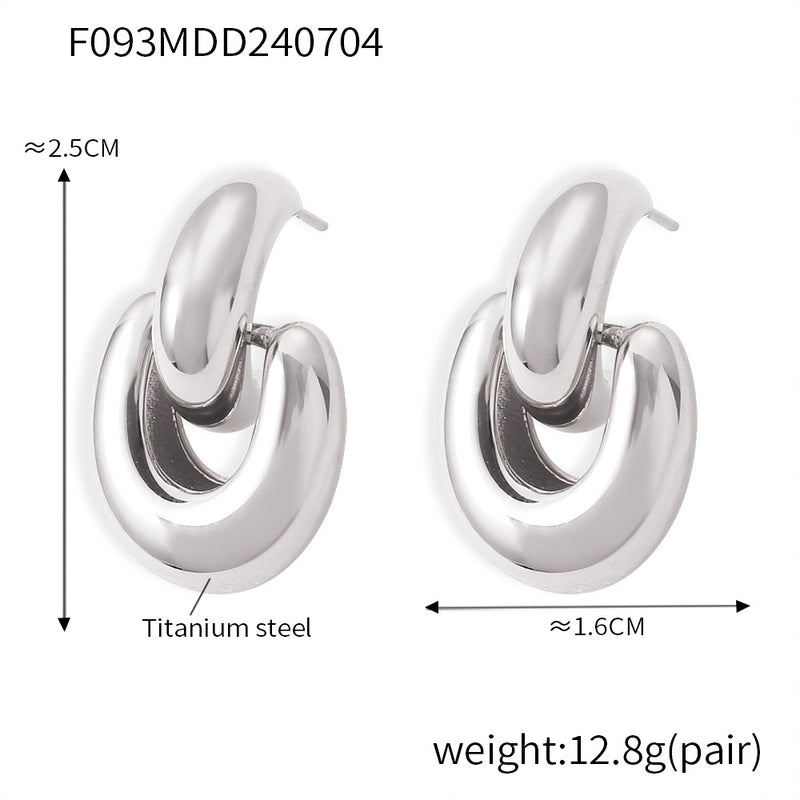 Romantic Gold Earring for Special Moments