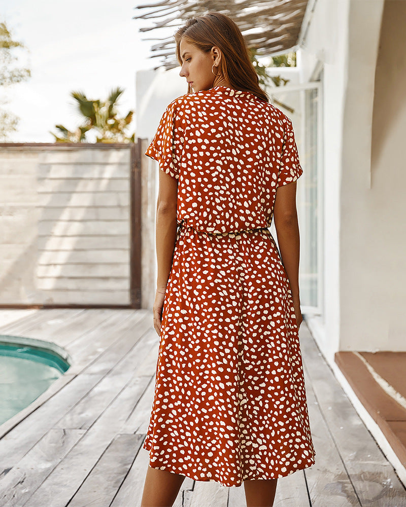 Well Tailored Dress with a Graceful Silhouette
