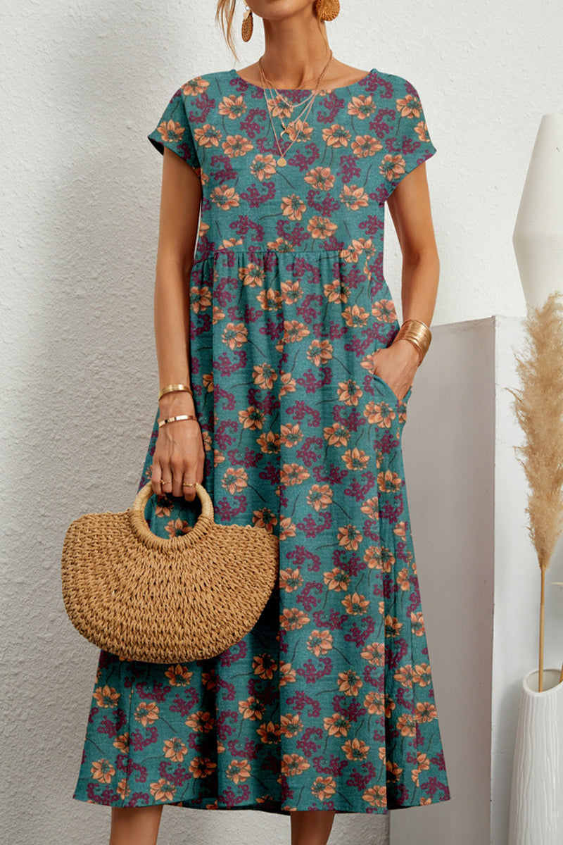 Classic Vintage Dress with a Flattering Fit
