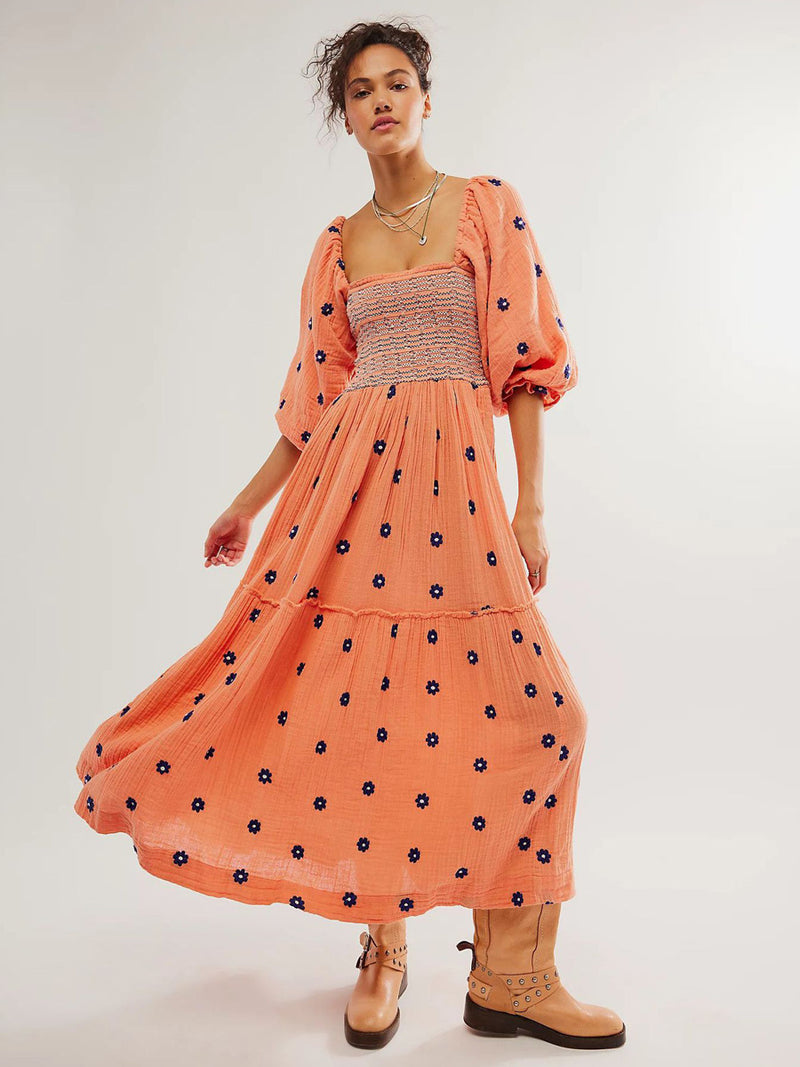 Gracefully Styled Dress for Any Occasion