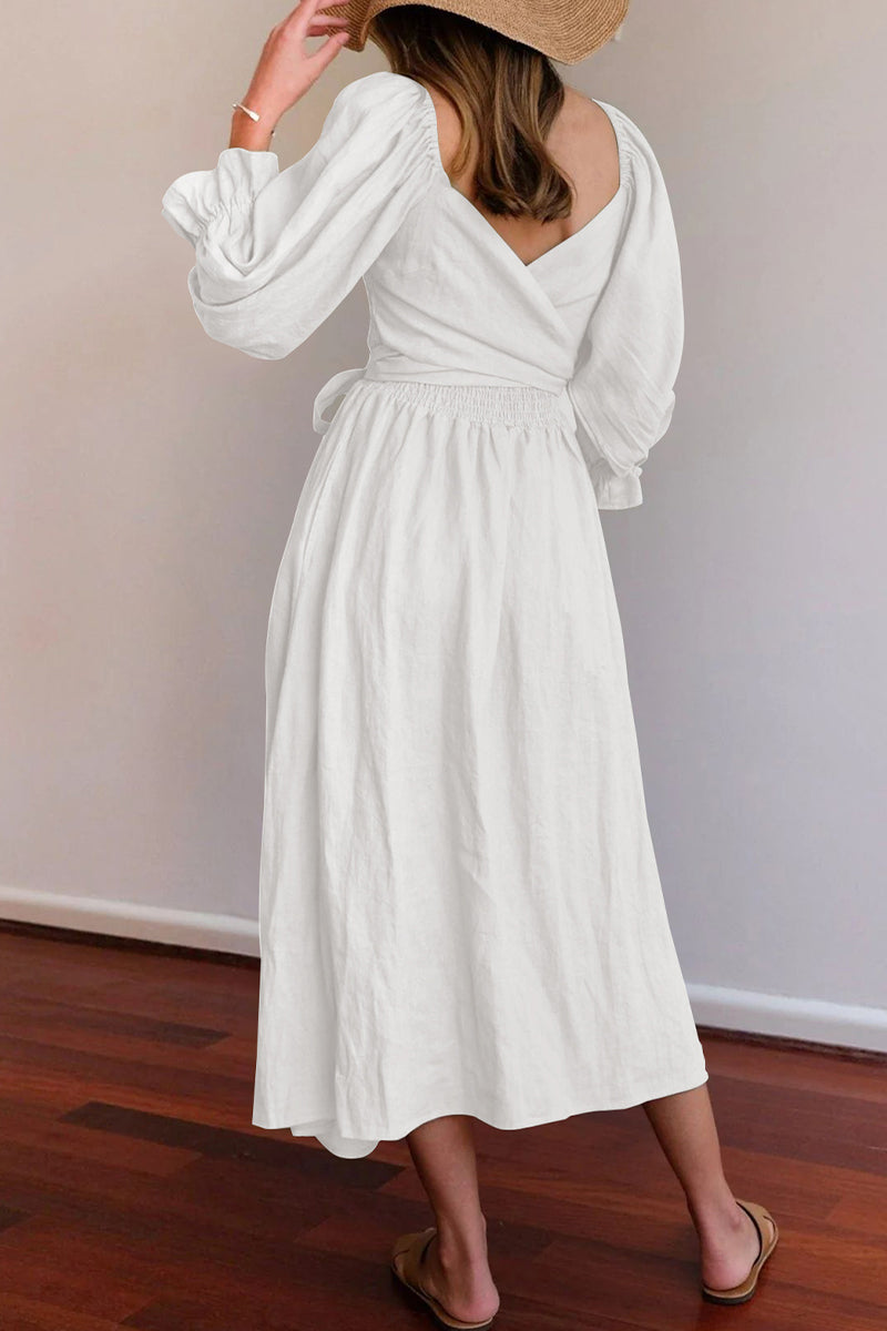 Beautifully Finished Dress in a Timeless Design