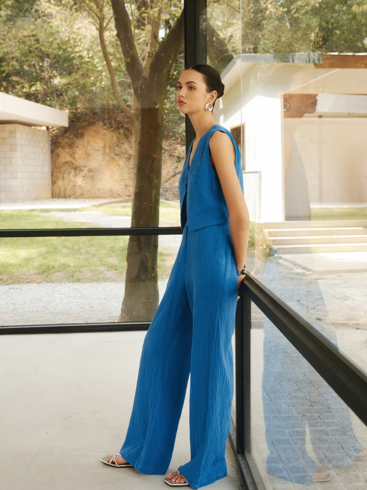Classic Vintage Pants with a Flattering Fit