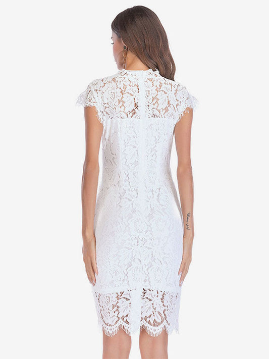 Beautifully Finished Dress in a Timeless Design