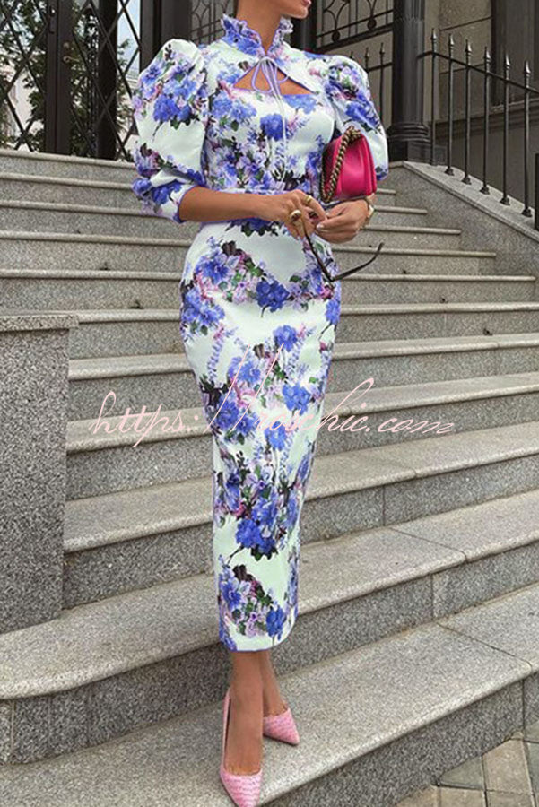 Sophisticated Dress with a Clean Classic Look