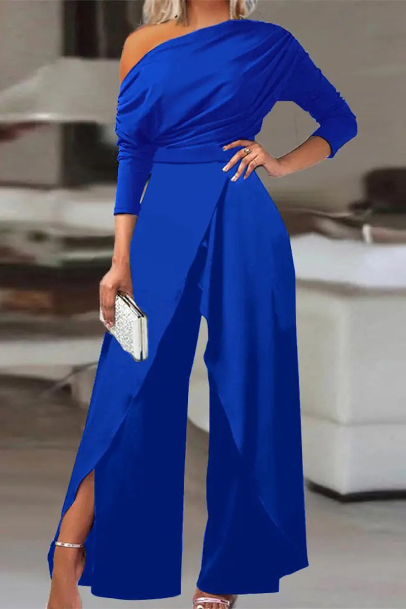 Sophisticated Garment with a Clean Classic Look
