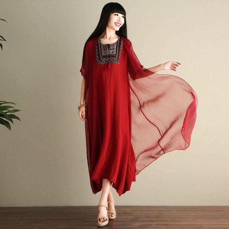 Beautifully Finished Dress in a Timeless Design