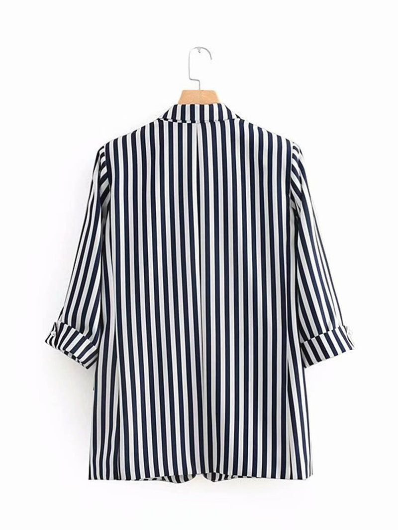 A Vintage Style Top with Delicate Timeless Details