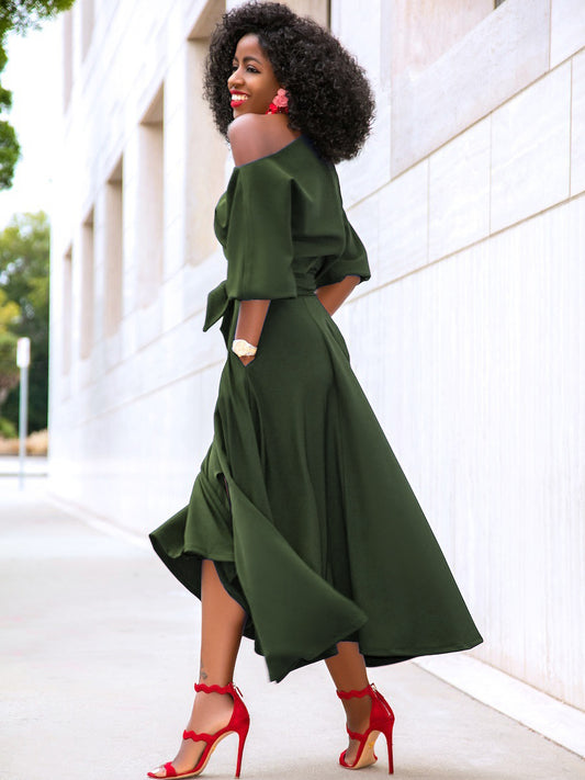 Classic Vintage Dress with a Flattering Fit