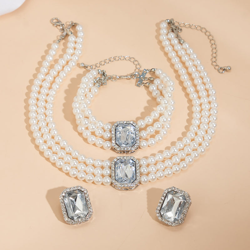 Charming Pearl Necklace for Any Occasion