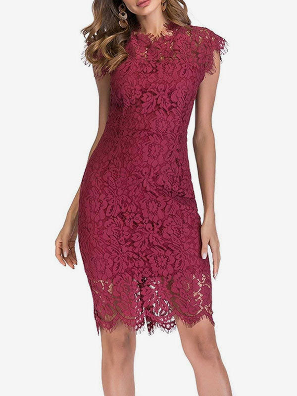Beautifully Finished Dress in a Timeless Design