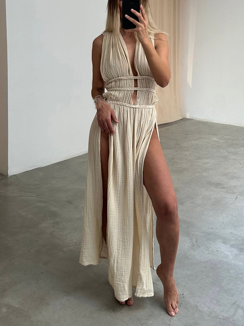 Sophisticated Dress with a Clean Classic Look