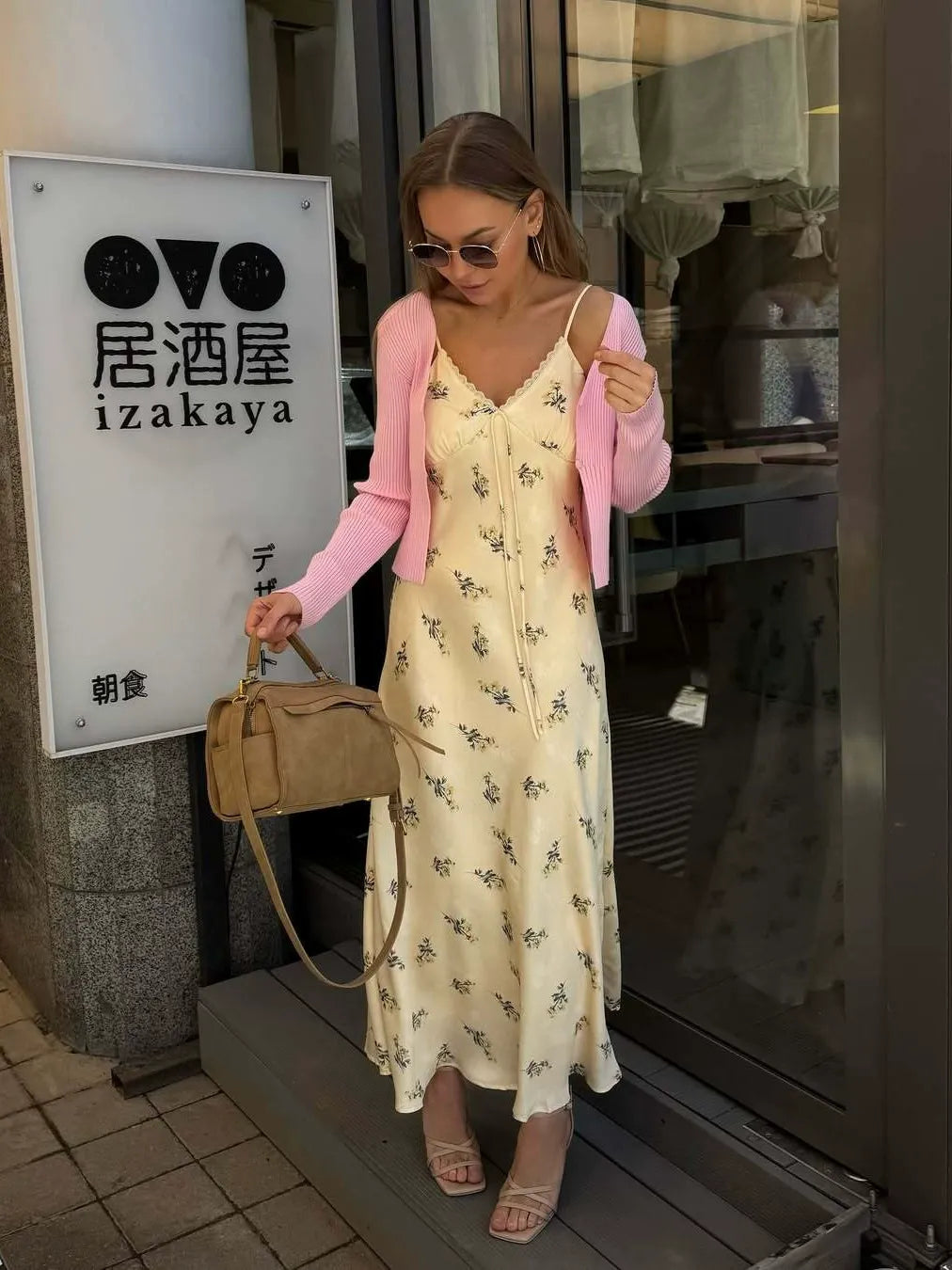 Polished Dress with an Effortless Classic Look