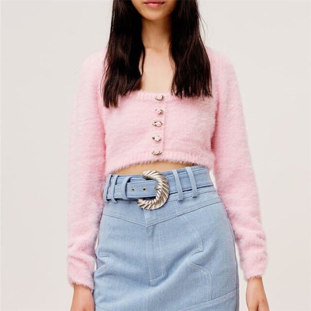 Beautifully Finished Sweater in a Timeless Design