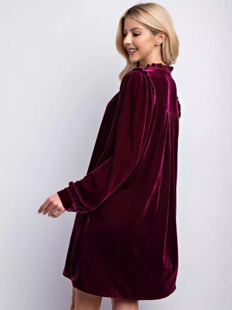 Beautifully Crafted Dress in a Classic Style
