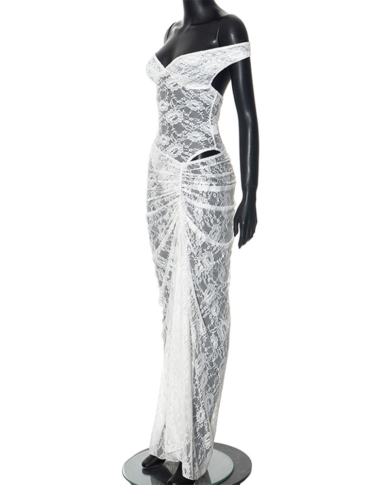 Gracefully Styled Garment for Any Occasion