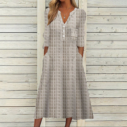 Beautifully Finished Dress in a Timeless Design