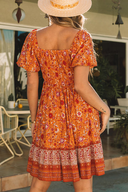 Classic Vintage Dress with a Flattering Fit