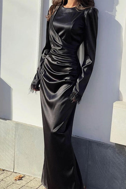 Gracefully Styled Dress for Any Occasion