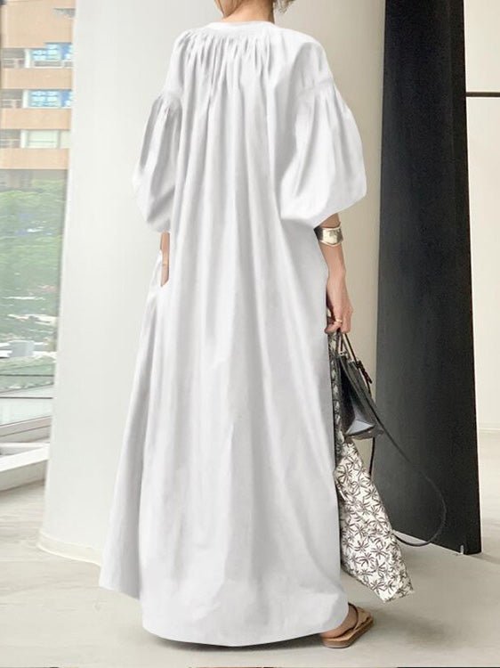 Well Tailored Dress with a Graceful Silhouette