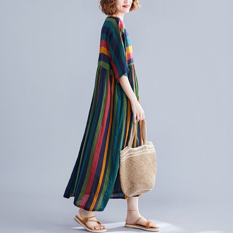 Classic Vintage Dress with a Flattering Fit