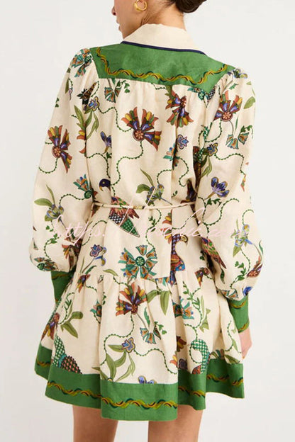 Classic Vintage Dress with a Flattering Fit