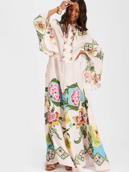 Well Tailored Dress with a Graceful Silhouette