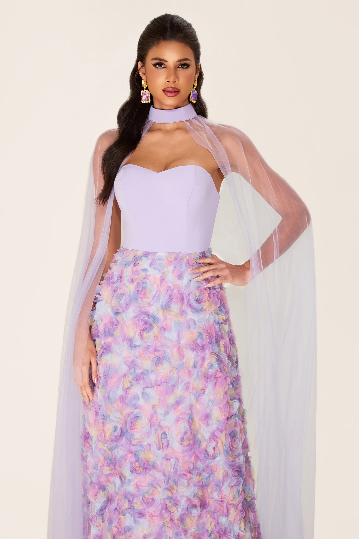 Gracefully Styled Dress for Any Occasion