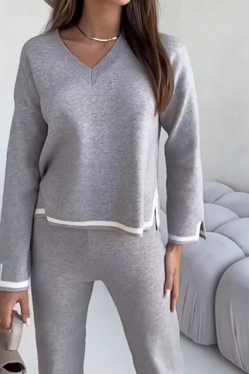 Classic Vintage Sweater with a Flattering Fit