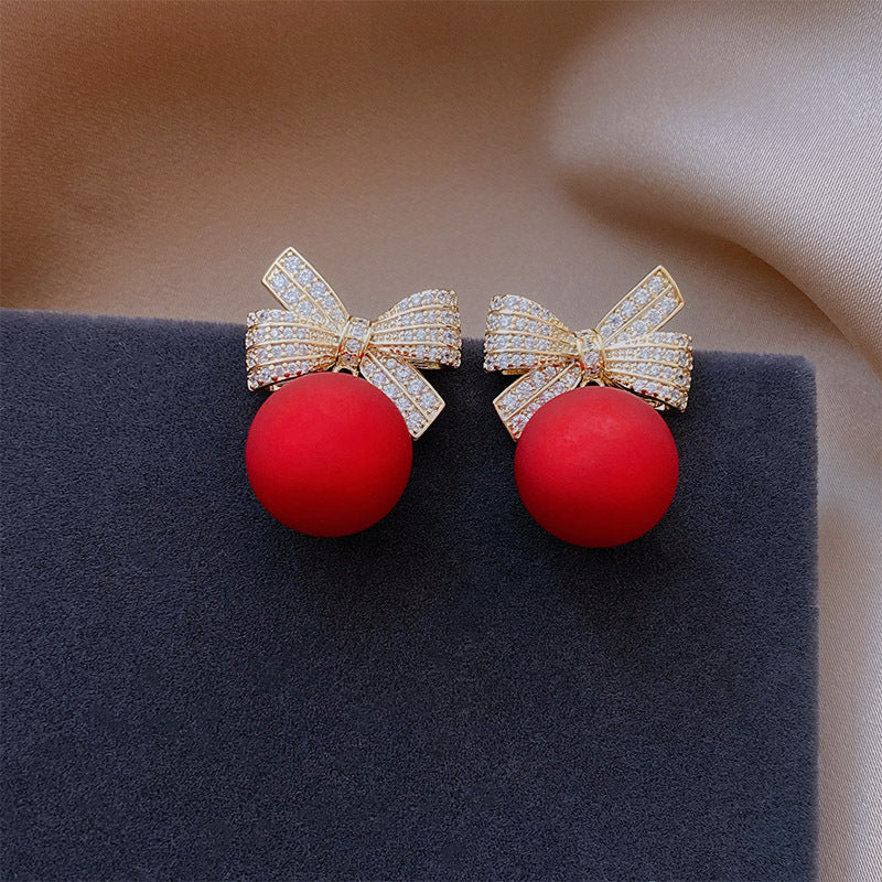 Stunning Pearl Earring for Daily Wear