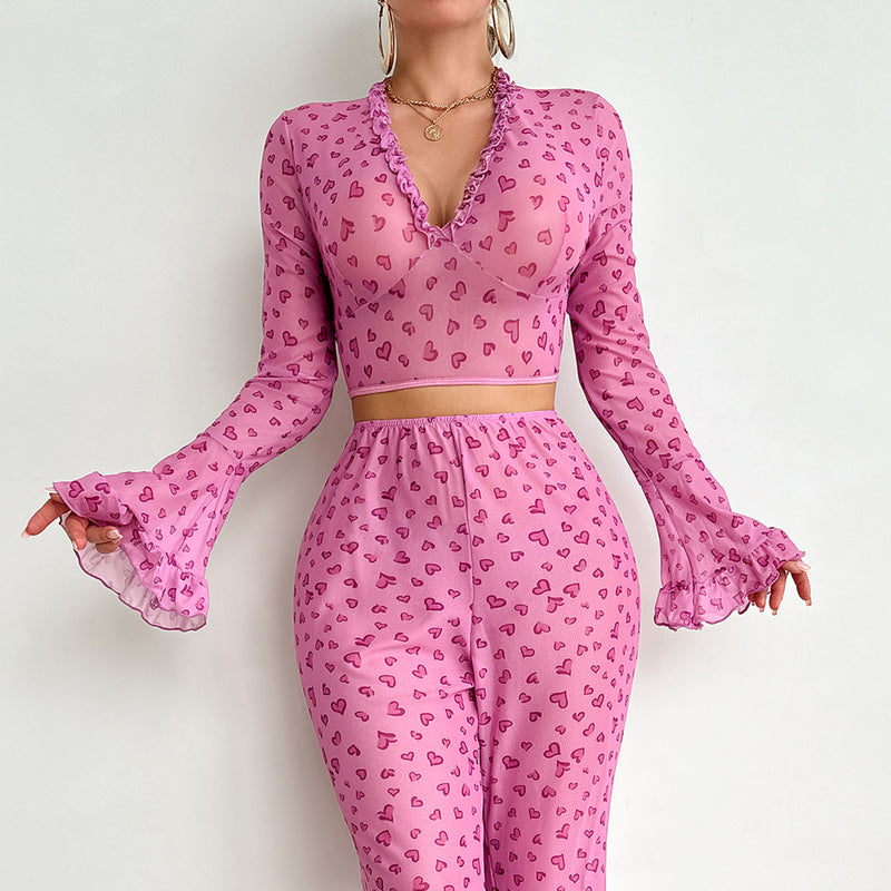 Effortlessly Elegant Garment with a Timeless Design