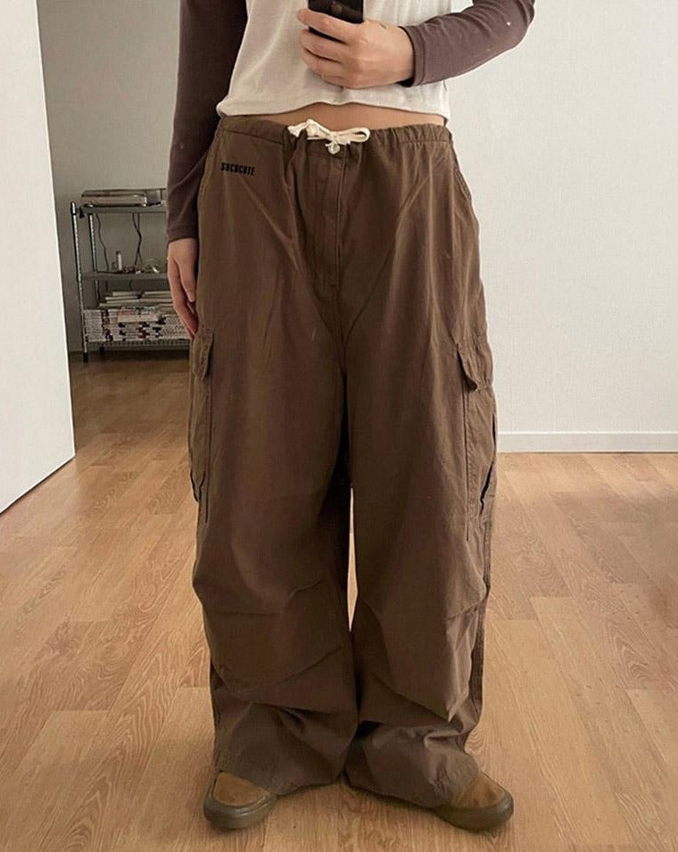 Classic Vintage Pants with a Flattering Fit
