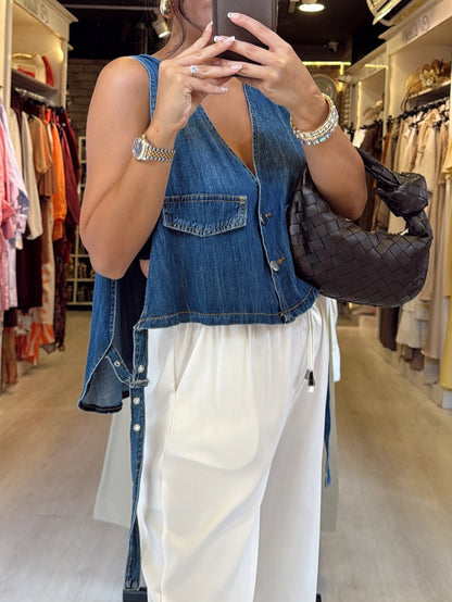 Polished Garment with an Effortless Classic Look