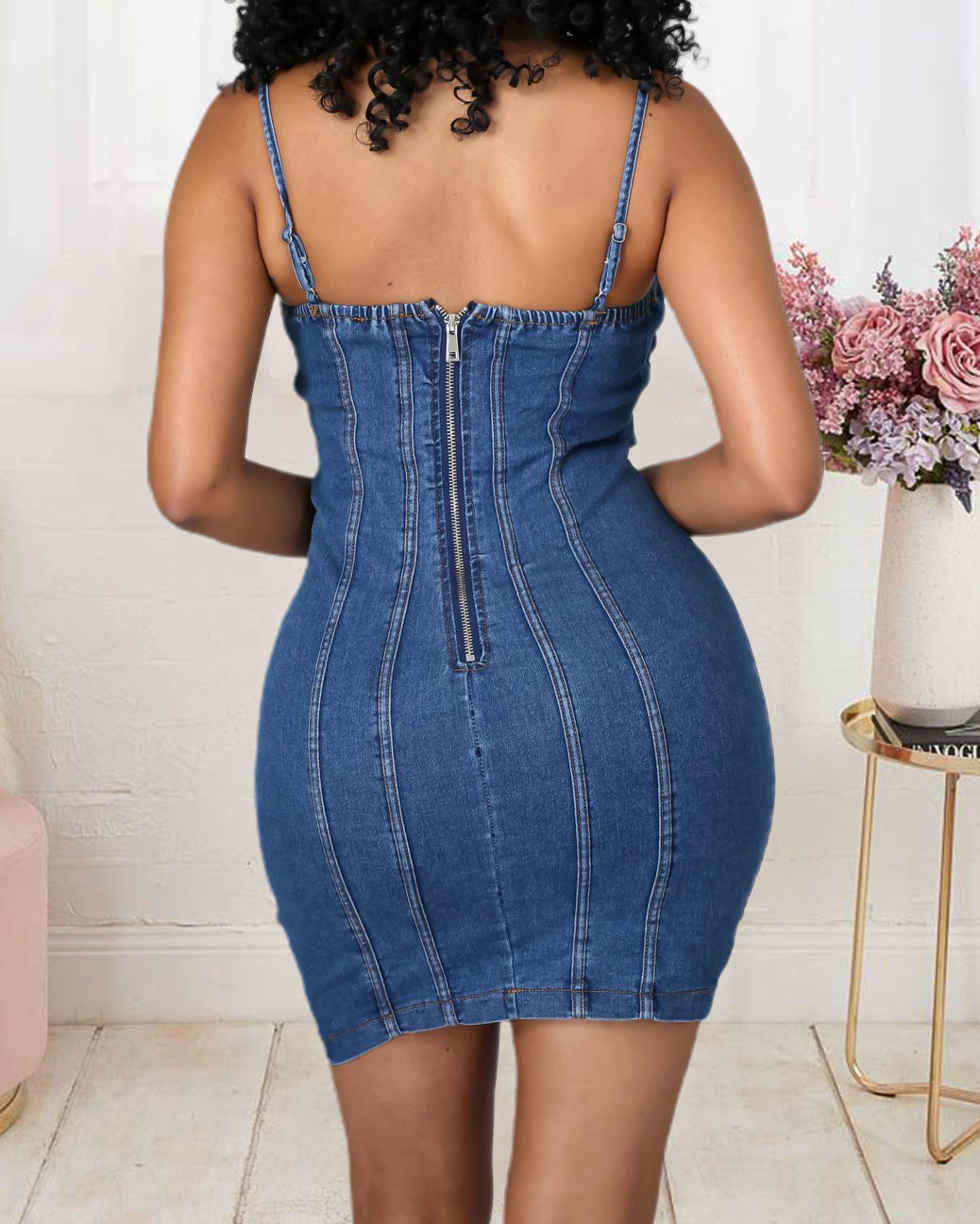 Classic Vintage Dress with a Flattering Fit