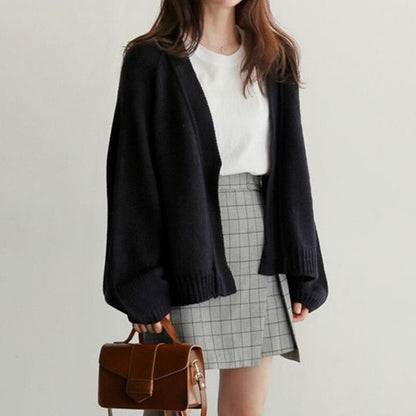 Elegantly Styled Cardigan for Everyday Wear