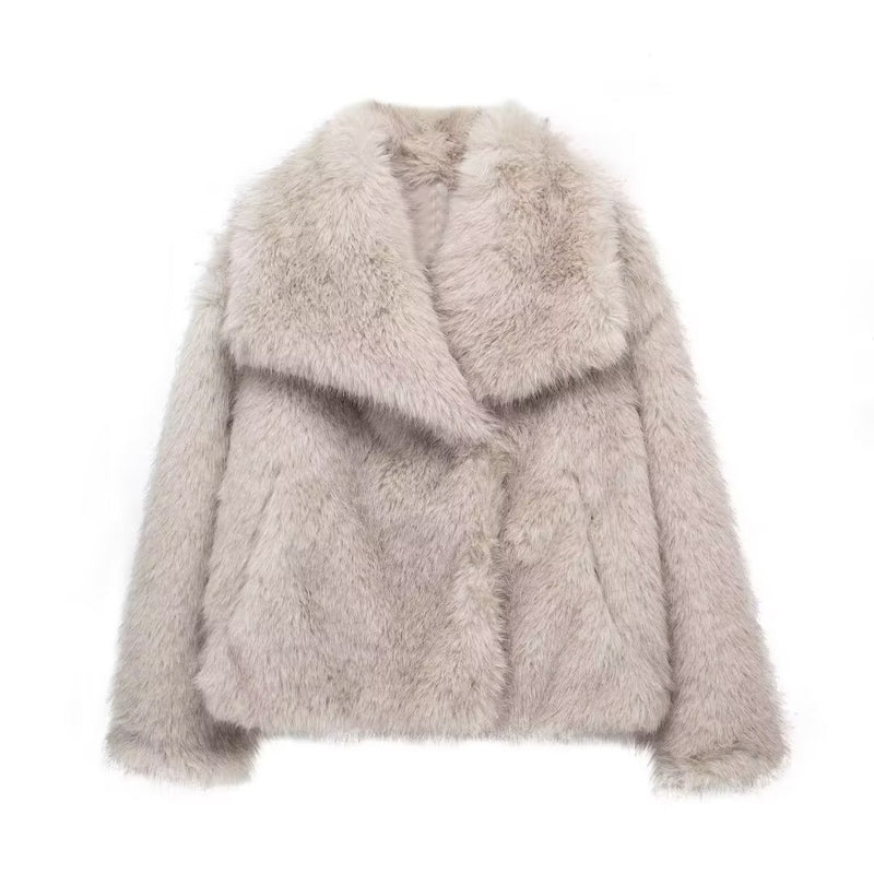 Sophisticated Coat with a Clean Classic Look
