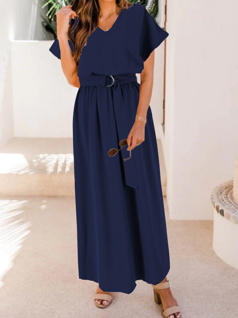 Effortlessly Elegant Dress with a Timeless Design