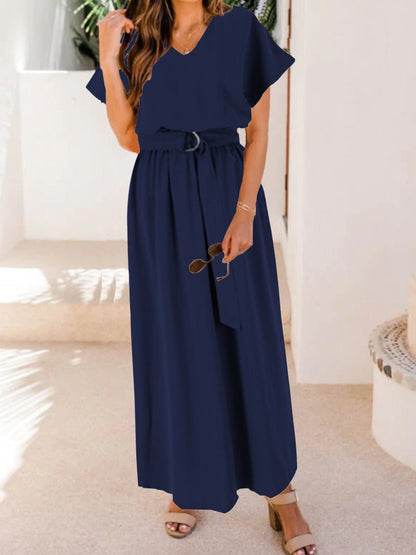 Effortlessly Elegant Dress with a Timeless Design