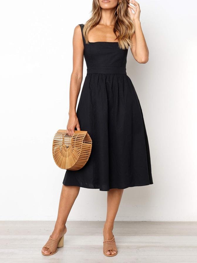 Classic Vintage Dress with a Flattering Fit